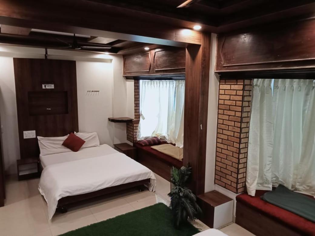 Hotel Raj Empire Maisur Dış mekan fotoğraf